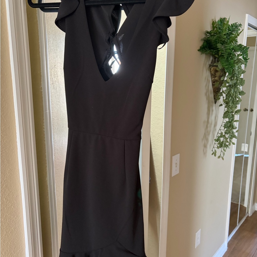Selfie Leslie Black Backless Dress